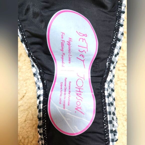 Betsey Johnson Underwire Bikini Ruffle Detail Swimsuit Black White Gingham XL - Picture 6 of 11